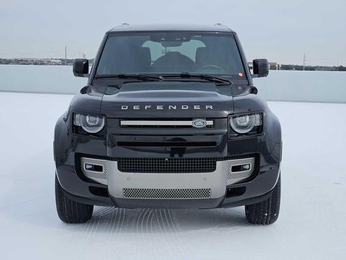 2024 Land Rover Defender 110 P400 X-Dynamic SE