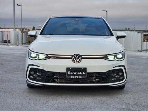 2023 Volkswagen Golf GTI 2.0T SE DSG