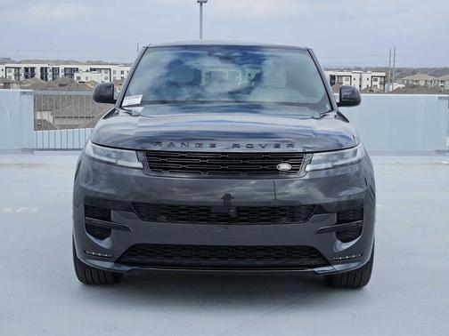2026 Land Rover Range Rover Sport SE