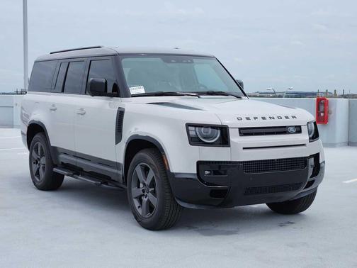 BORASCO GREY 2026 Land Rover Defender P400 X-Dynamic SE