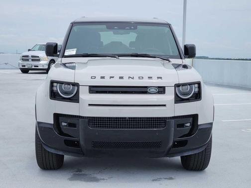 BORASCO GREY 2026 Land Rover Defender P400 X-Dynamic SE