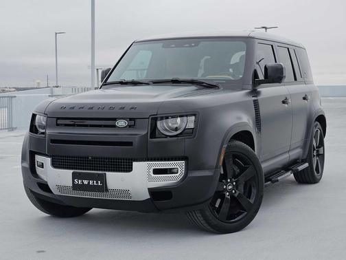 2024 Land Rover Defender 110 P500 SE
