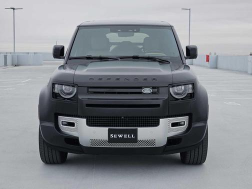 2024 Land Rover Defender 110 P500 SE