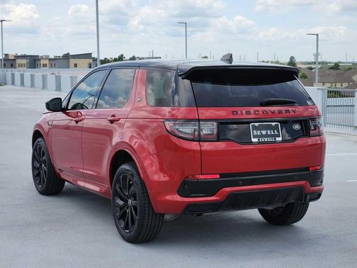 Firenze Red Metallic 2023 Land Rover Discovery Sport SE R-Dynamic