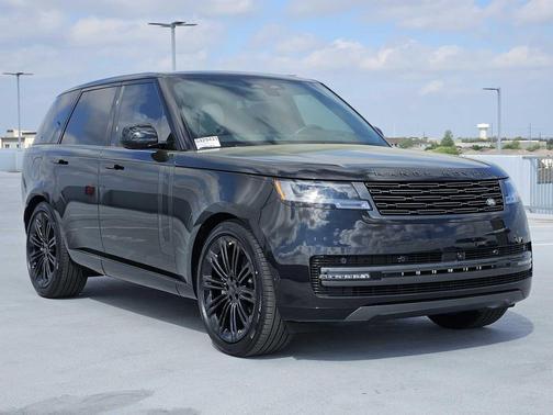 SANTORINI BLACK 2026 Land Rover Range Rover P400 SE