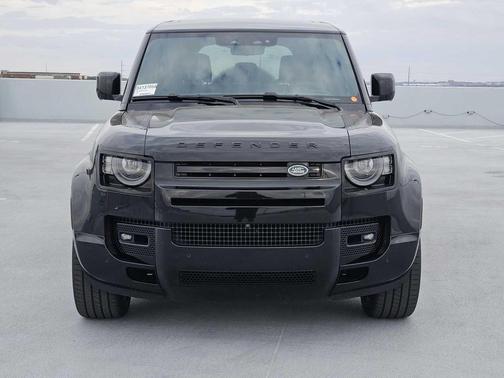 2024 Land Rover Defender 110 P525 V8