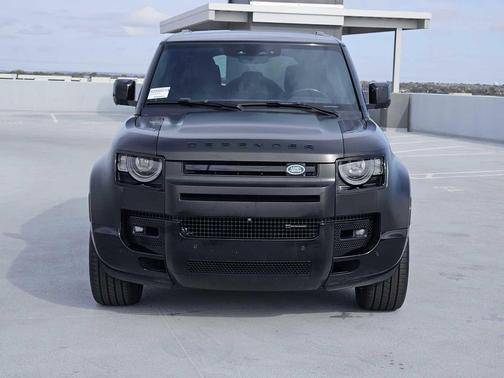 2023 Land Rover Defender X-Dynamic SE