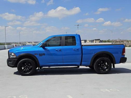 Hydro Blue Pearlcoat 2021 RAM 1500 Classic Warlock