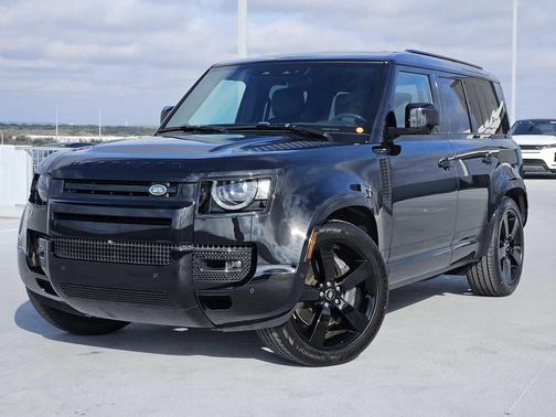 2024 Land Rover Defender 110 P400 X-Dynamic SE