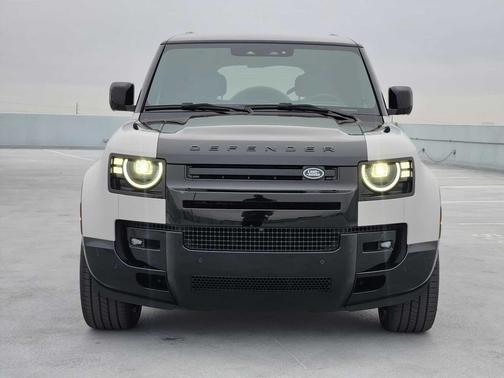 2026 Land Rover Defender P400 X