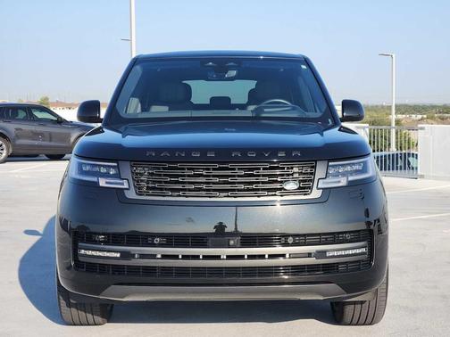 2025 Land Rover Range Rover P530 SE