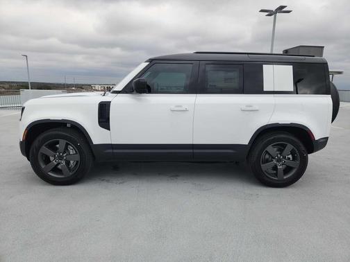 2026 Land Rover Defender P300 S