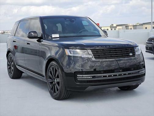 2025 Land Rover Range Rover P400 SE 7 Seat