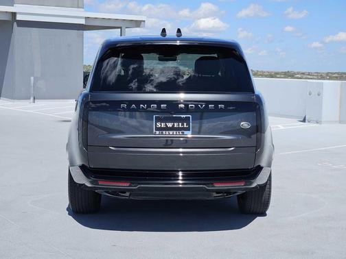 2023 Land Rover Range Rover P530 SE LWB 7 Seat