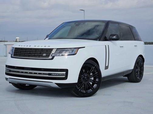 Fuji White 2026 Land Rover Range Rover P530 SE