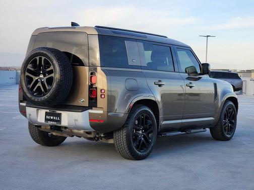 2022 Land Rover Defender XS Edition