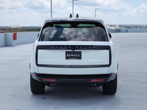 Fuji White 2026 Land Rover Range Rover P530 SE