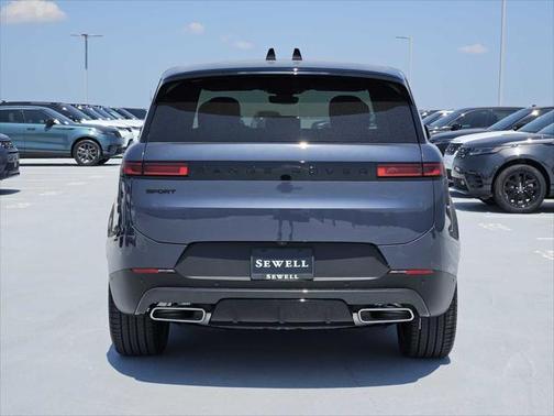 2025 Land Rover Range Rover Sport SE