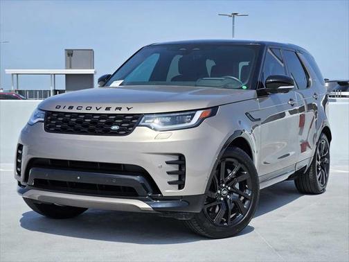 2024 Land Rover Discovery P300 Dynamic SE