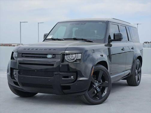 2025 Land Rover Defender V8