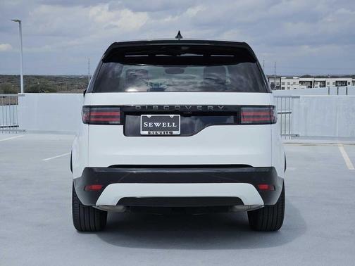 2025 Land Rover Discovery P300 Dynamic SE