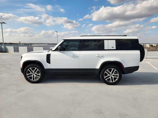 2024 Land Rover Defender 130 P300 S