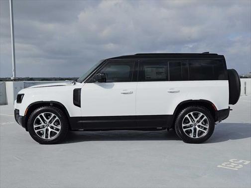2025 Land Rover Defender 110 P400 X-Dynamic SE