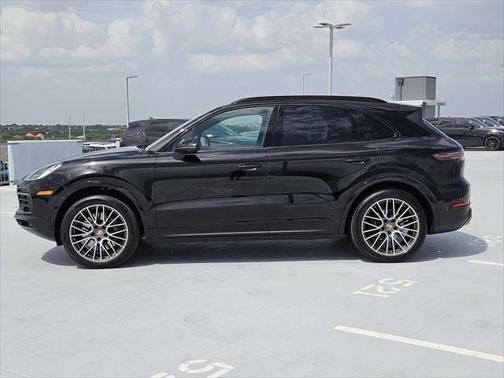 2023 Porsche Cayenne AWD