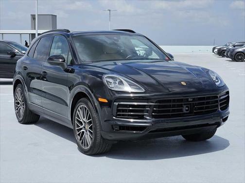 2023 Porsche Cayenne AWD