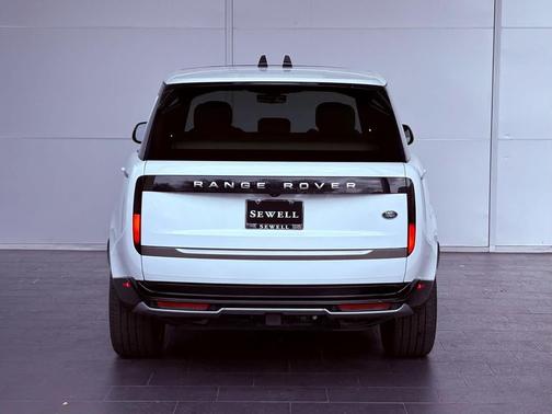 2023 Land Rover Range Rover P530 SE