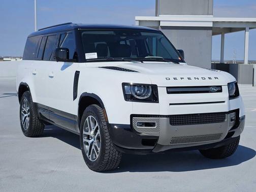 2024 Land Rover Defender 130 P400 X-Dynamic SE