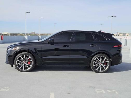 2023 Jaguar F-PACE SVR