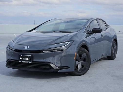 2024 Toyota Prius Prime SE