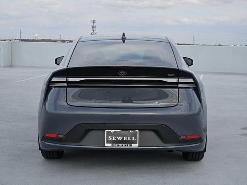 2024 Toyota Prius Prime SE