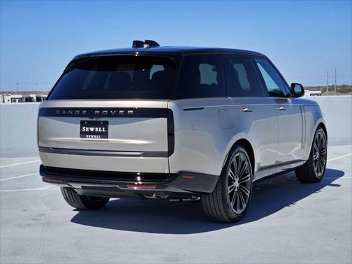 2025 Land Rover Range Rover P530 SE