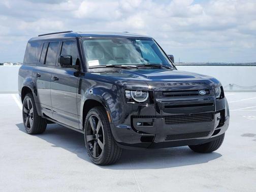SANTORINI BLACK 2026 Land Rover Defender X-Dynamic SE