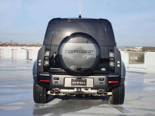 2023 Land Rover Defender Carpathian Edition