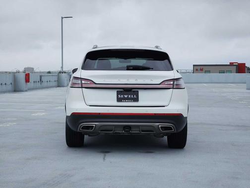Pristine White 2022 Lincoln Nautilus Reserve