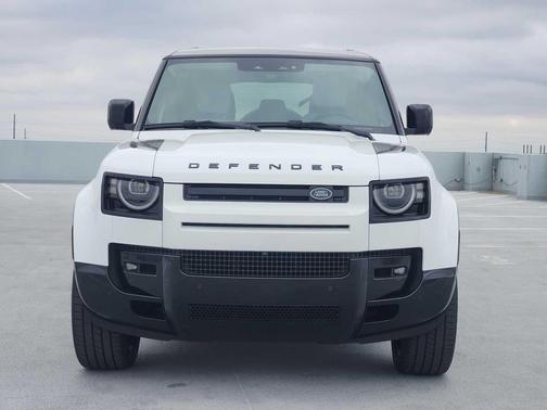 2026 Land Rover Defender P400 X-Dynamic SE