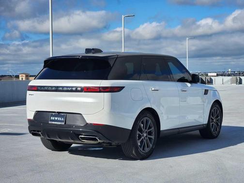 2024 Land Rover Range Rover Sport P360 SE
