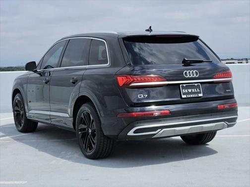 2021 Audi Q7 45 Premium Plus