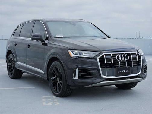 2021 Audi Q7 45 Premium Plus