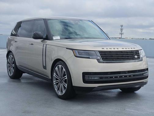 2026 Land Rover Range Rover P400 SE 7 Seat