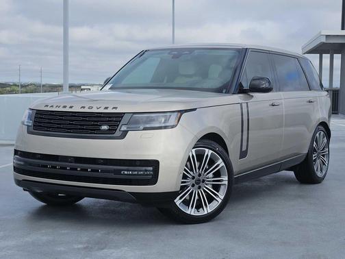 2026 Land Rover Range Rover P400 SE 7 Seat