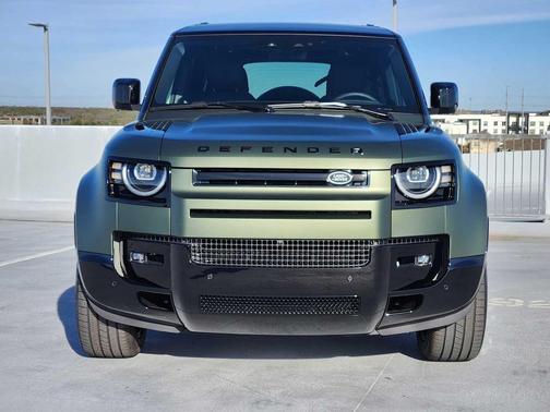 2026 Land Rover Defender P400 X-Dynamic SE