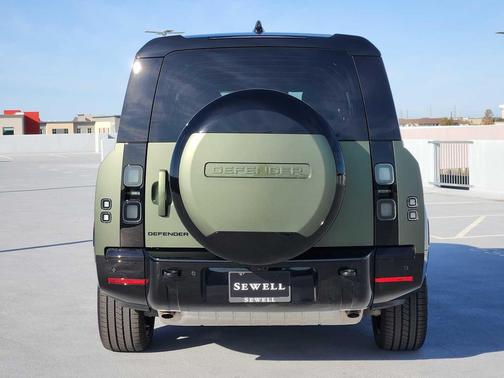 2026 Land Rover Defender P400 X-Dynamic SE