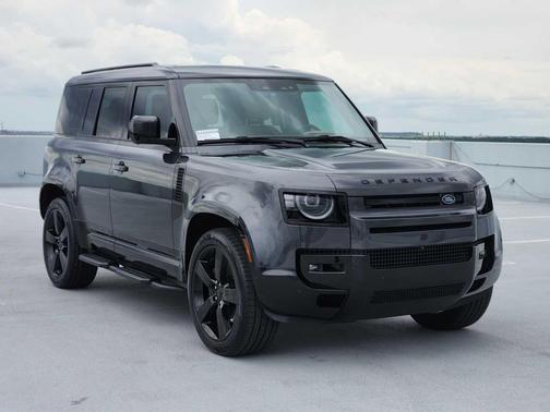 Carpathian Grey Premium Metallic 2026 Land Rover Defender 110 P400 X-Dynamic SE