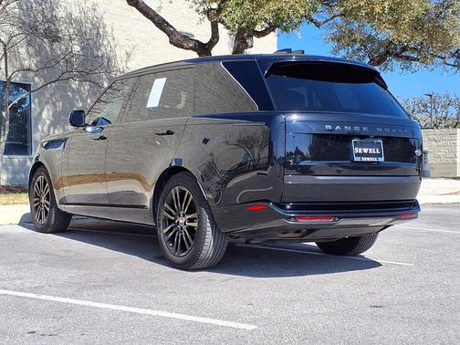 Santorini Black Metallic 2023 Land Rover Range Rover P530 SE LWB 7 Seat