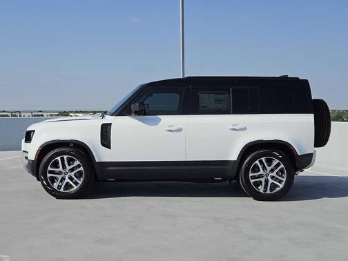 2025 Land Rover Defender 110 P300