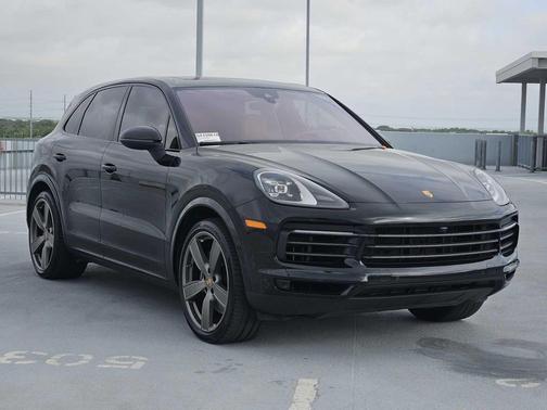 2023 Porsche Cayenne Cayenne Platinum Edition